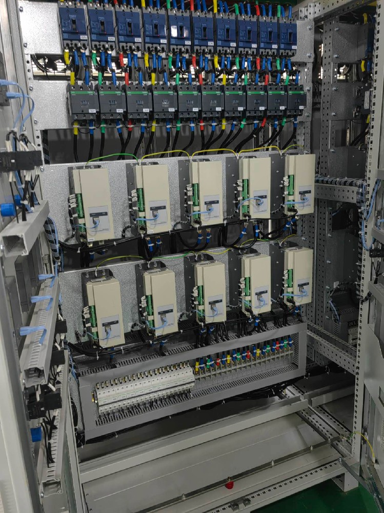 为什么加热电力调解器输出不稳固？？？？？