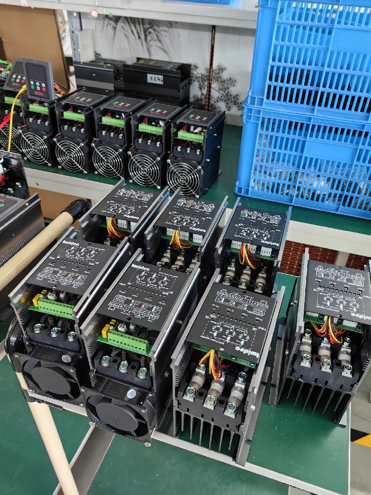 电力调解器在哪些工业领域应用最普遍（如电炉加热、电机调速等）？？？？？？？？有什么特殊的应用案例？？？？？？？？