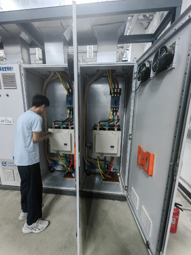 电力调解器在极端天气条件下（如高温、强风、暴雨等）的可靠性包管步伐有哪些？？？？？？？